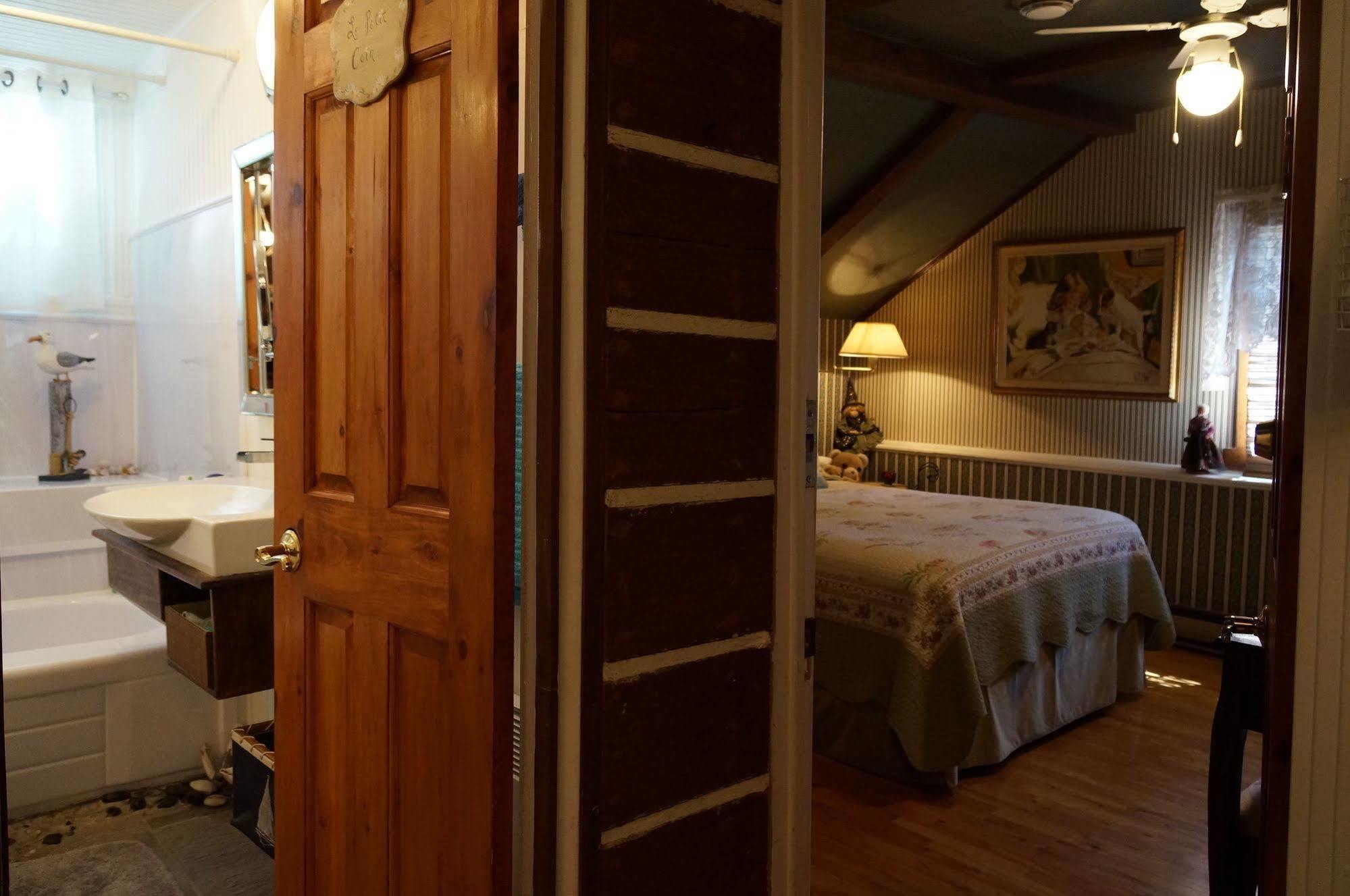 Hotel Le Refuge Du Poete Longueuil Zewnętrze zdjęcie